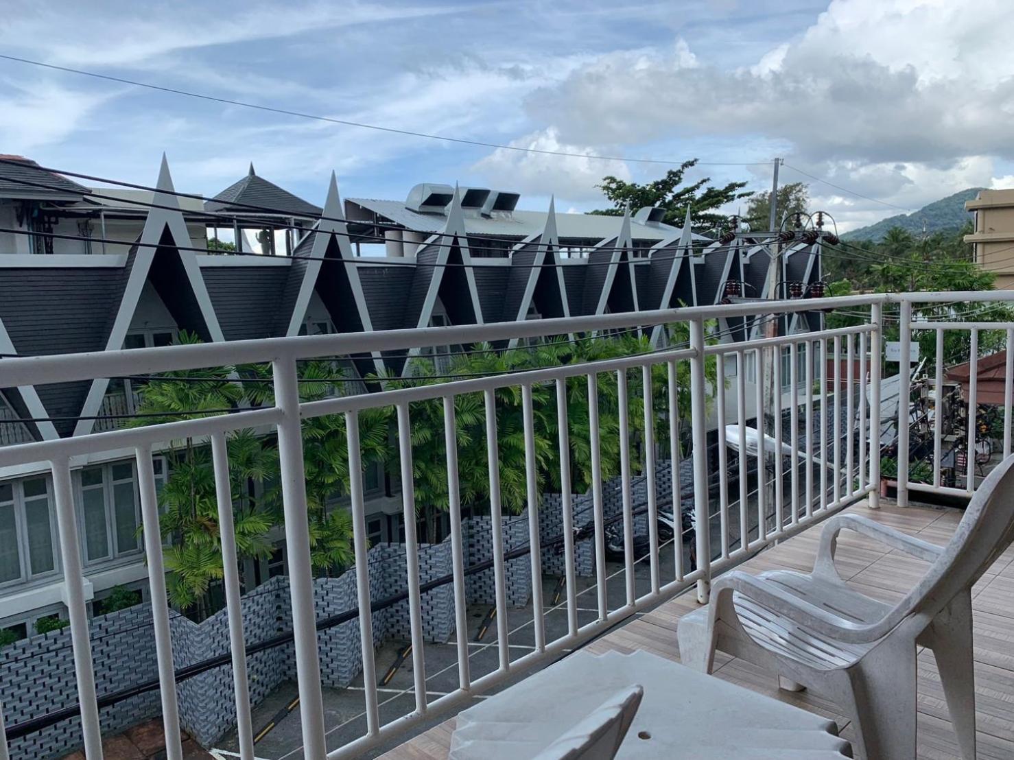Da Bungalows Pantai Kata Luaran gambar