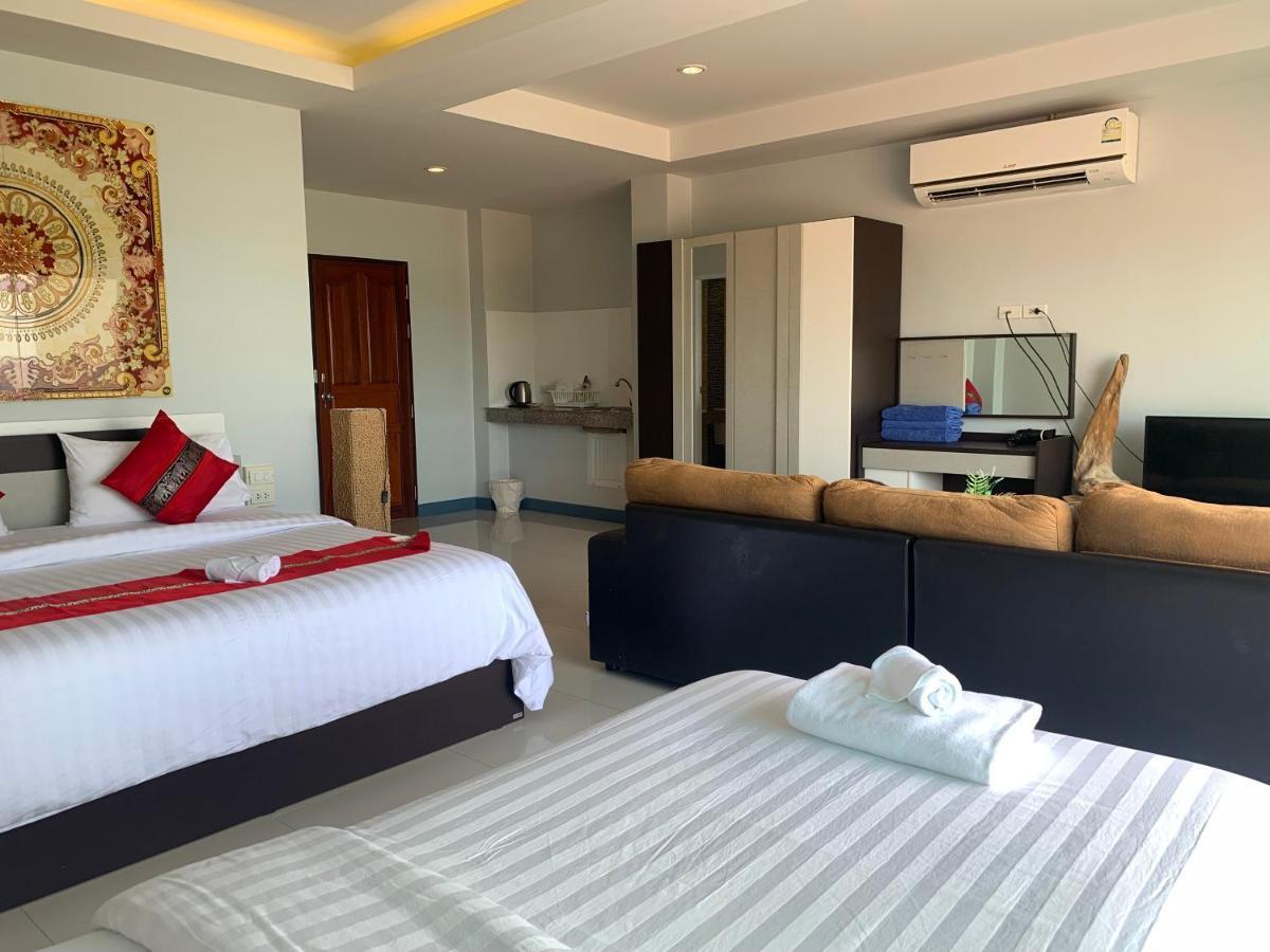 Da Bungalows Pantai Kata Luaran gambar