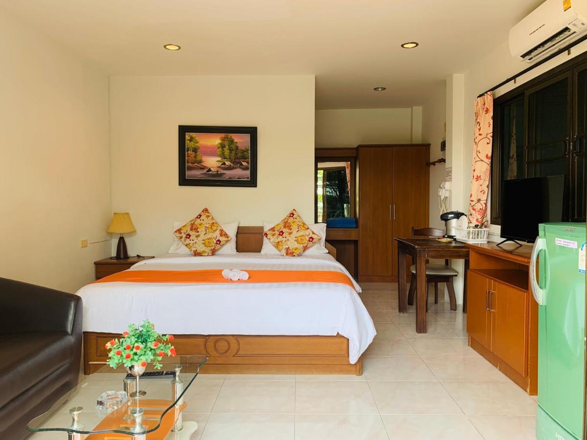 Da Bungalows Pantai Kata Luaran gambar
