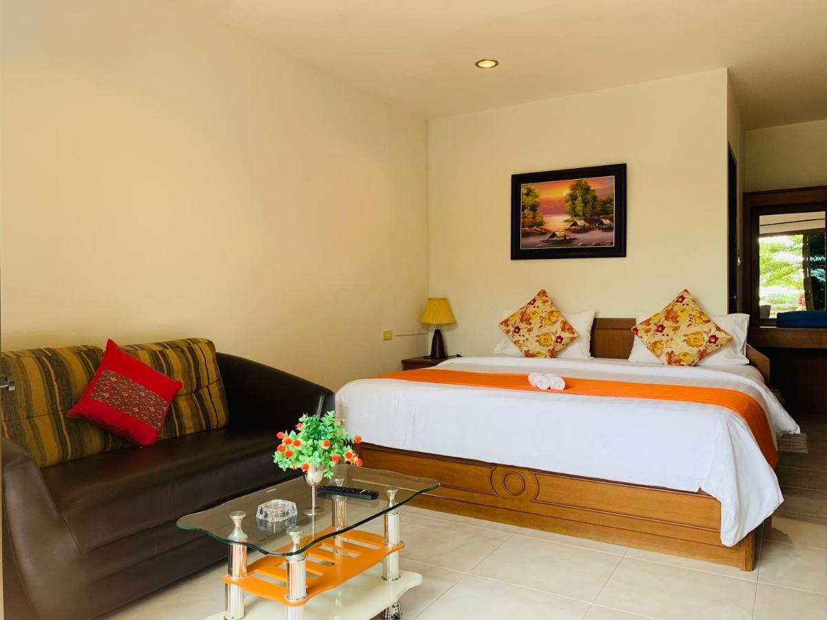 Da Bungalows Pantai Kata Luaran gambar